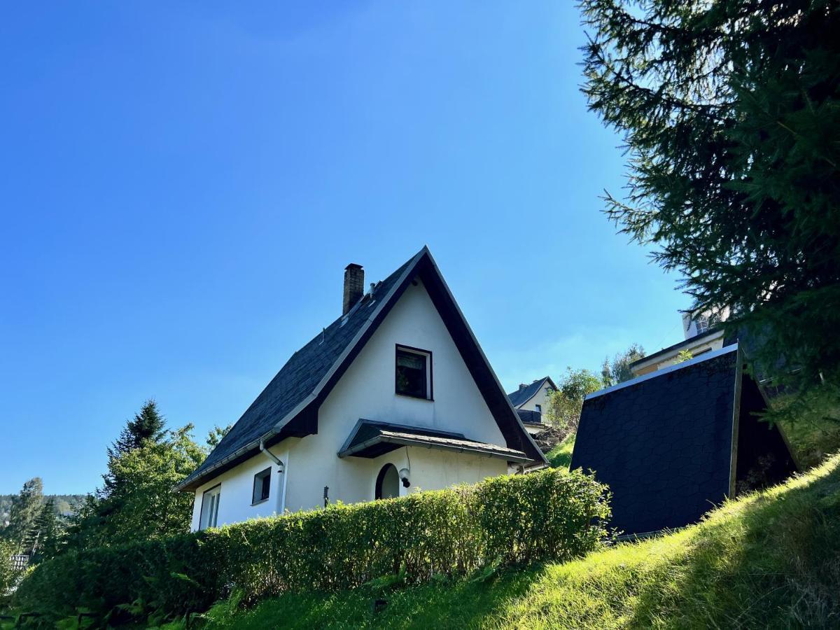 Urige Berghuette Mit Kamin Und Sauna Im Erzgebirge Nahe Schwarzwassertal Pobershau ภายนอก รูปภาพ