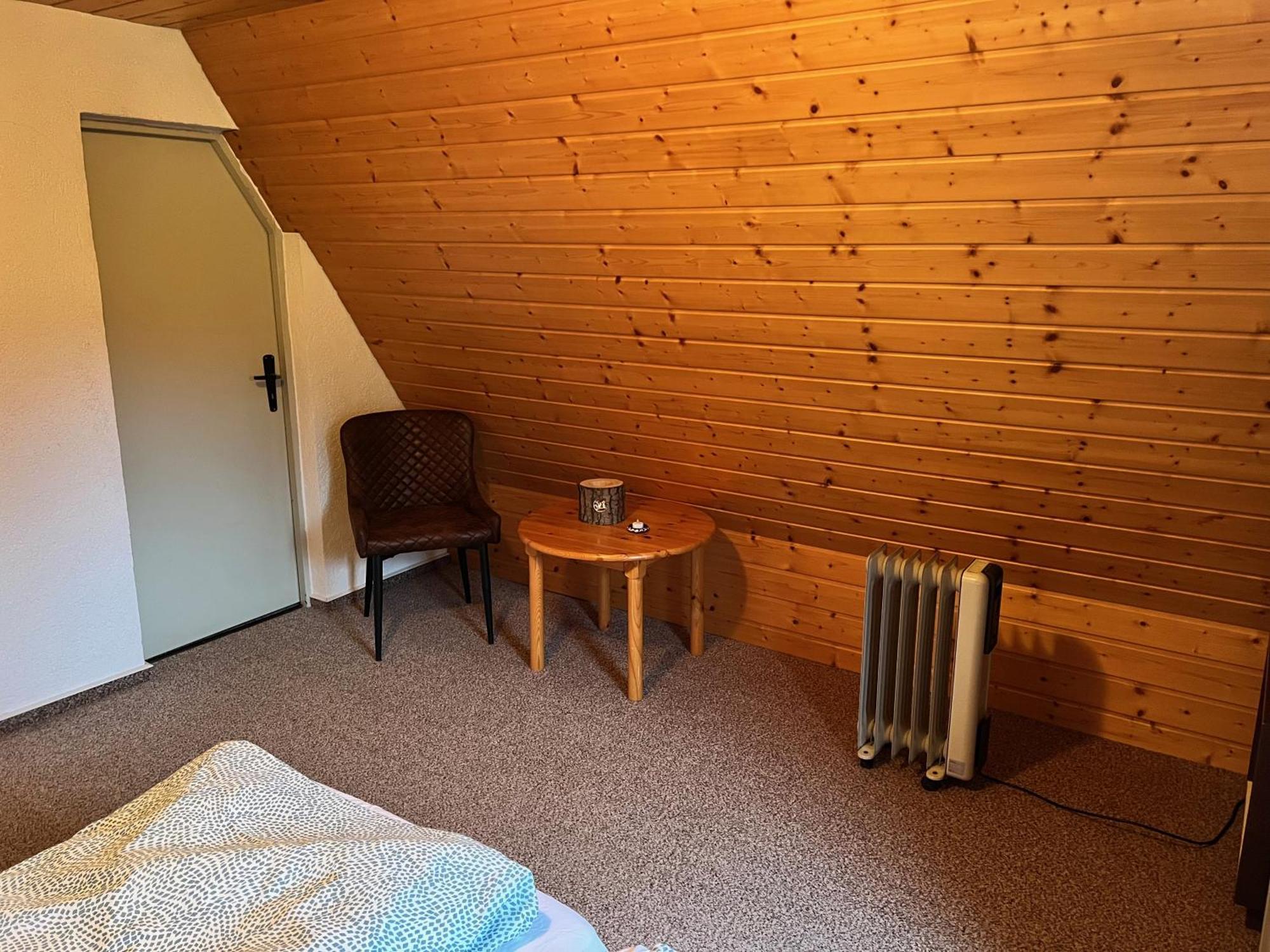 Urige Berghuette Mit Kamin Und Sauna Im Erzgebirge Nahe Schwarzwassertal Pobershau ภายนอก รูปภาพ